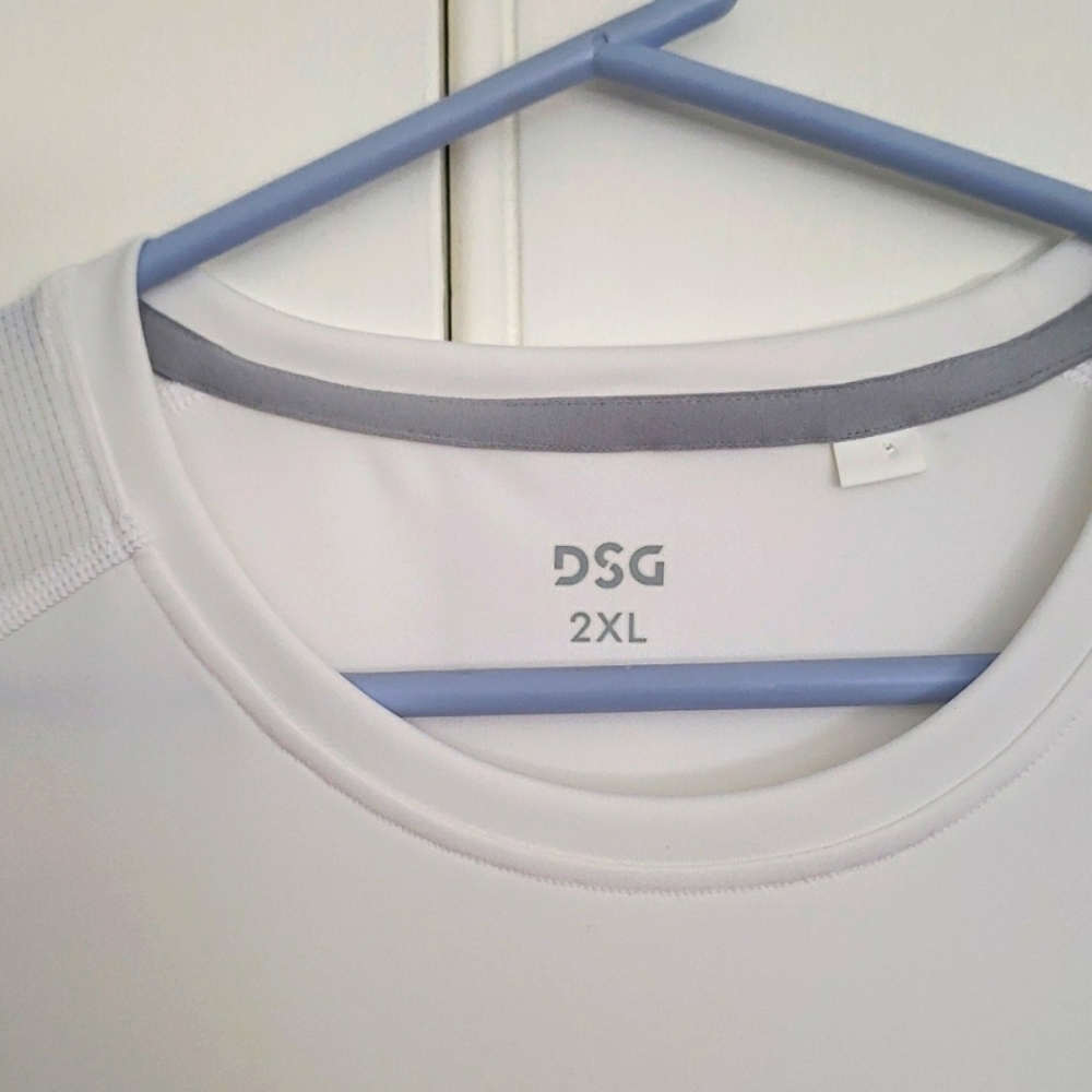 Men athlete t-shirt.